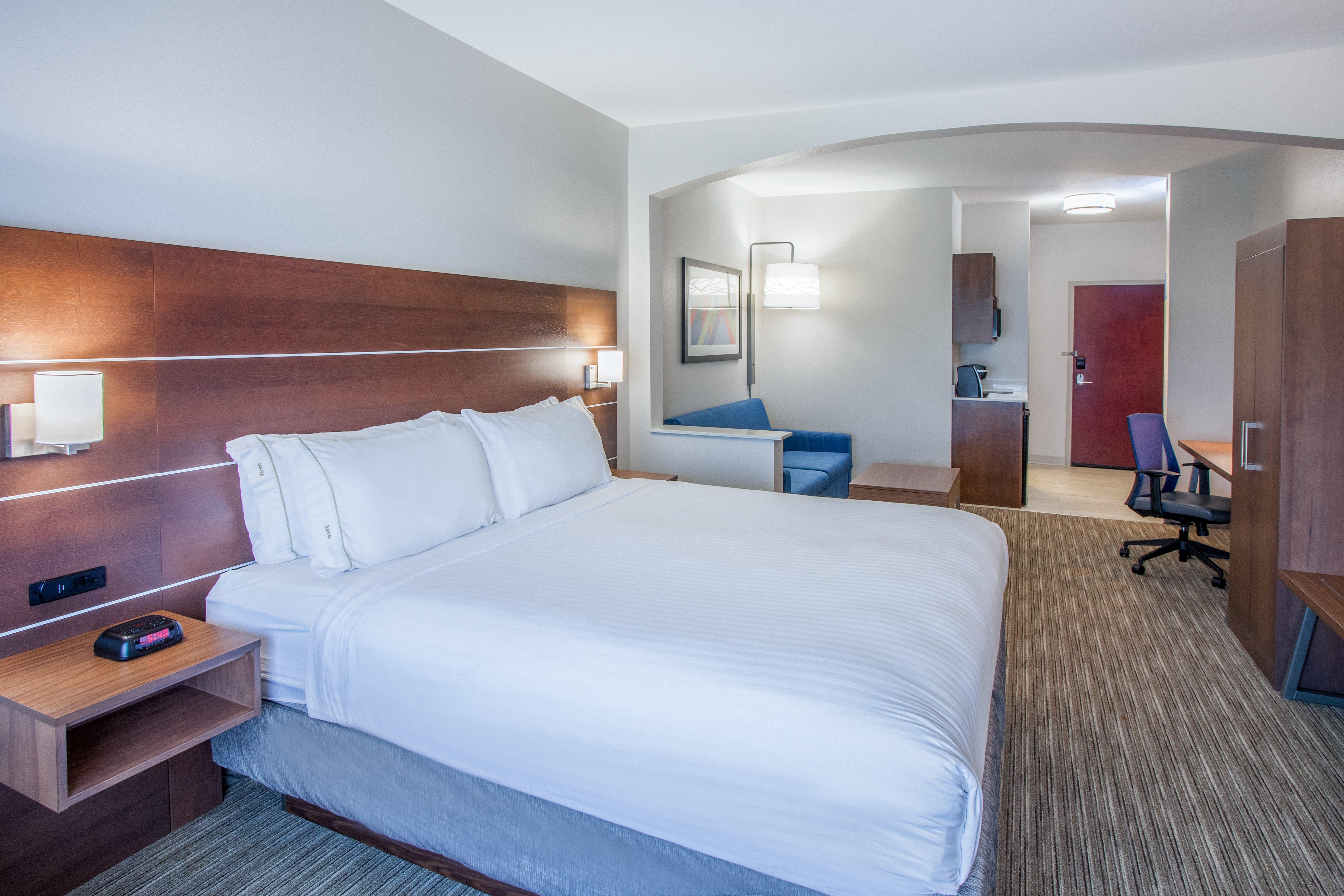Holiday Inn Express & Suites Texarkana By Ihg Exterior photo