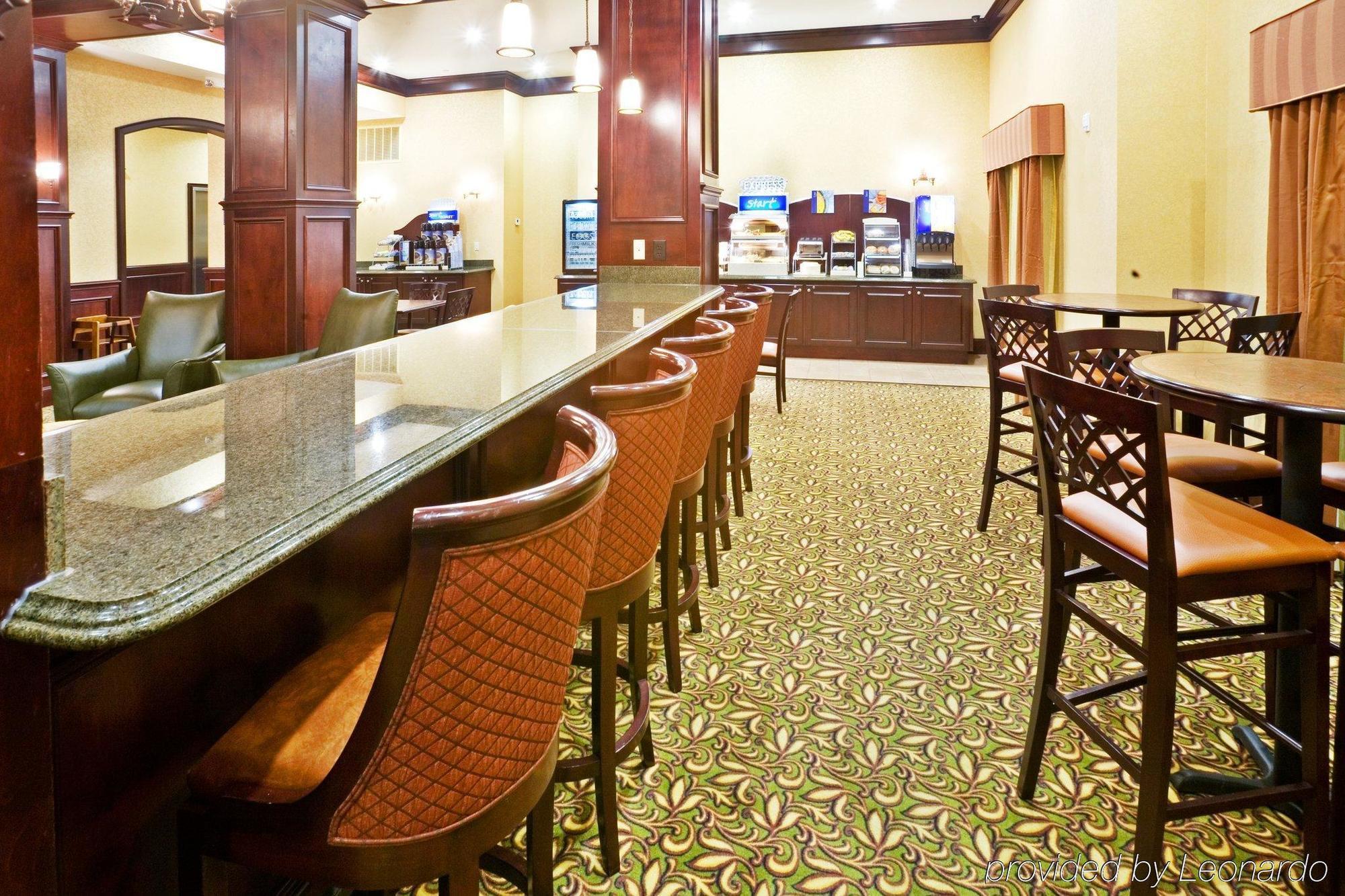 Holiday Inn Express & Suites Texarkana By Ihg Restaurant photo