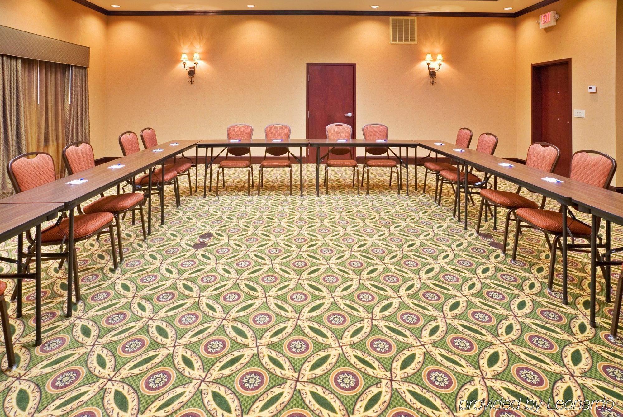 Holiday Inn Express & Suites Texarkana By Ihg Facilities photo