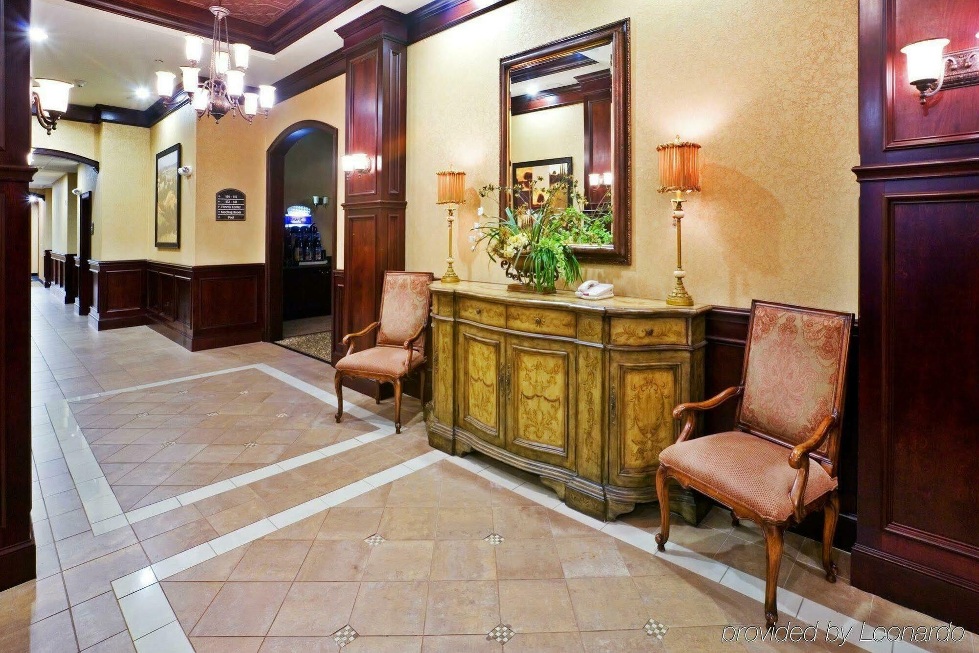 Holiday Inn Express & Suites Texarkana By Ihg Interior photo